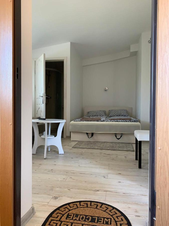 Poilsis Dzuku 10 A Otel Palanga Dış mekan fotoğraf
