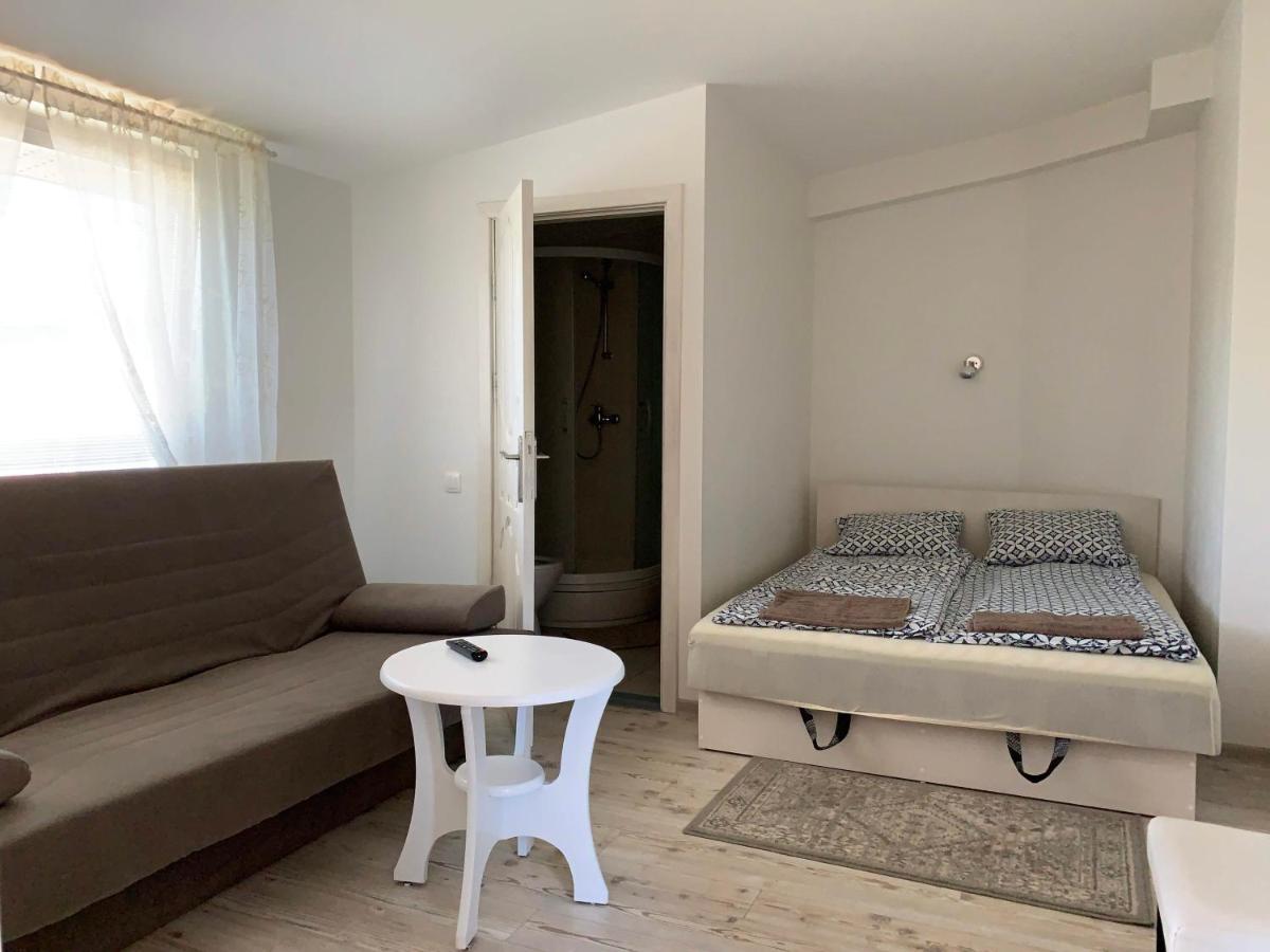 Poilsis Dzuku 10 A Otel Palanga Dış mekan fotoğraf